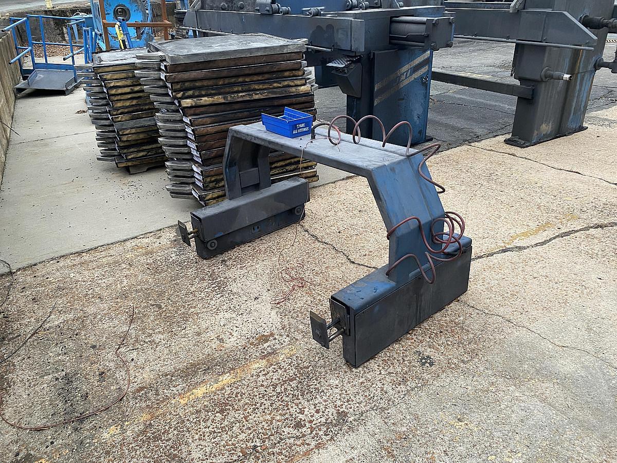 Used 40 CU. FT. US FILTER / JWI FILTER PRESS - 1000 MM - AUTOMATIC