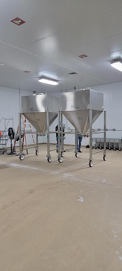 Used 100 CU. FT. APV BAKER PERKINS BLENDER - S/S