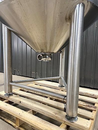 Used USED 300 GALLON JAKETED TANK S/S INSULATED WITH SCRAPE AGITATION