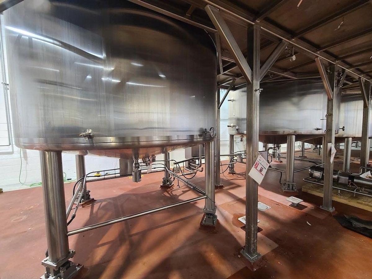 Used 4,000 GALLON WALKER DOUBLE MOTION MIXING TANKS - S/S - JACKETED (2)