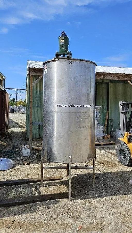 Used 600 GALLON CHERRY BURRELL MIX TANK - S/S