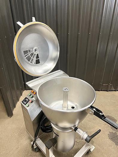 Used USED STEPHAN VERTICAL CUTTER MIXER