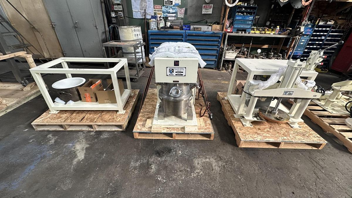 Used 4 GALLON ROSS DOUBLE PLANETARY MIXER WITH DISCHARGE RAM PRESS