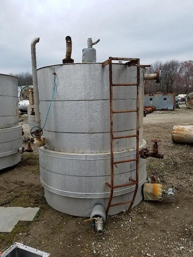 Used 1,000 GALLON TANK - S/S - JACKETED