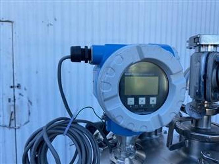 Used USED 100 LITE STAINLESS TECHNOLOGIES LIGHTNIN MIXER WITH REACTOR