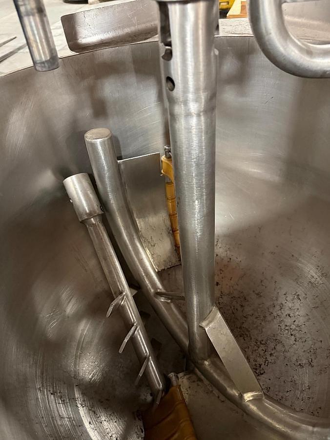 Used 40 GALLON SELF-CONTAINED (ELECTRIC) TWIN ACTION GROEN KETTLE