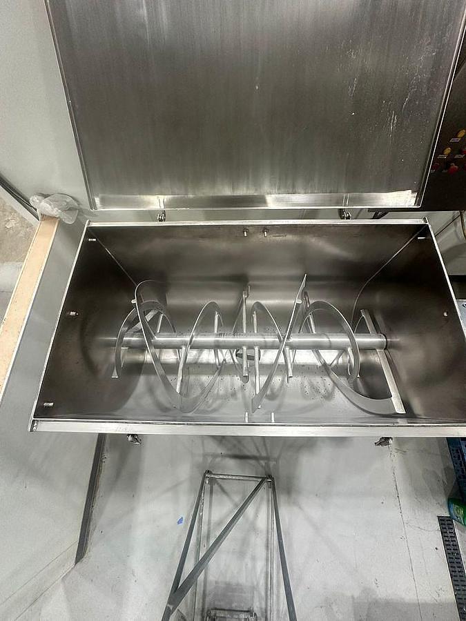 Used 5 CU. FT. ROSS DOUBLE RIBBON BLENDER - S/S