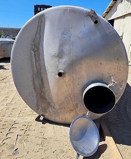 Used 3,000 GALLON 6.5 FT. x 12 FT. DISH BOTTOM S/S TANK