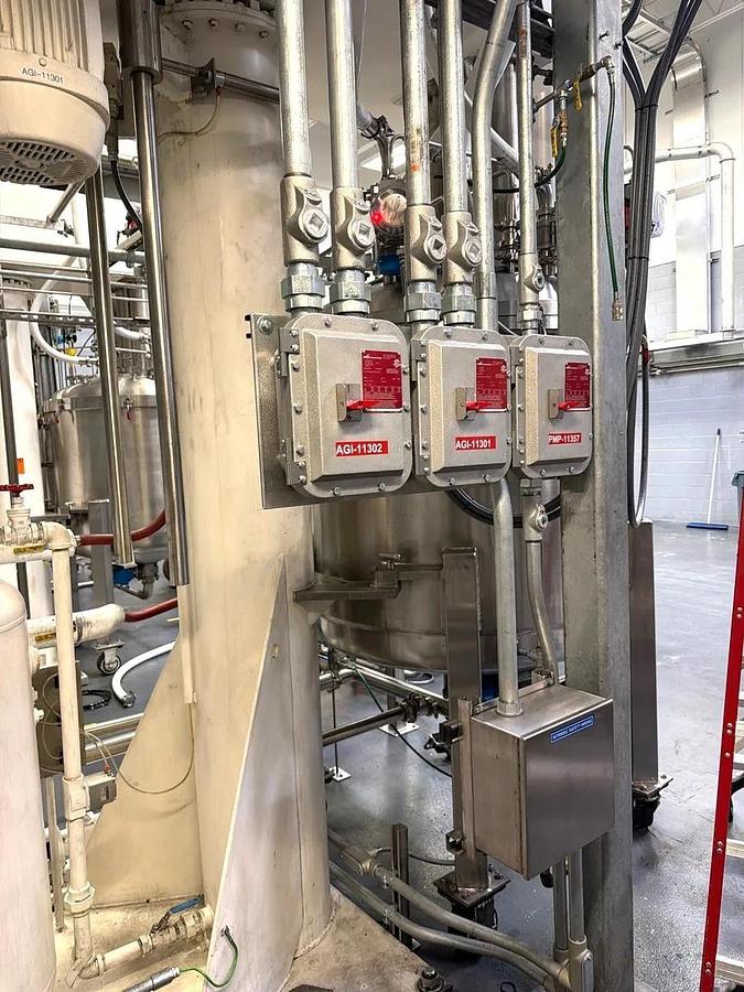 Used 300 GALLON ROSS DUAL SHAFT VACUUM MIXER - S/S - JACKETED