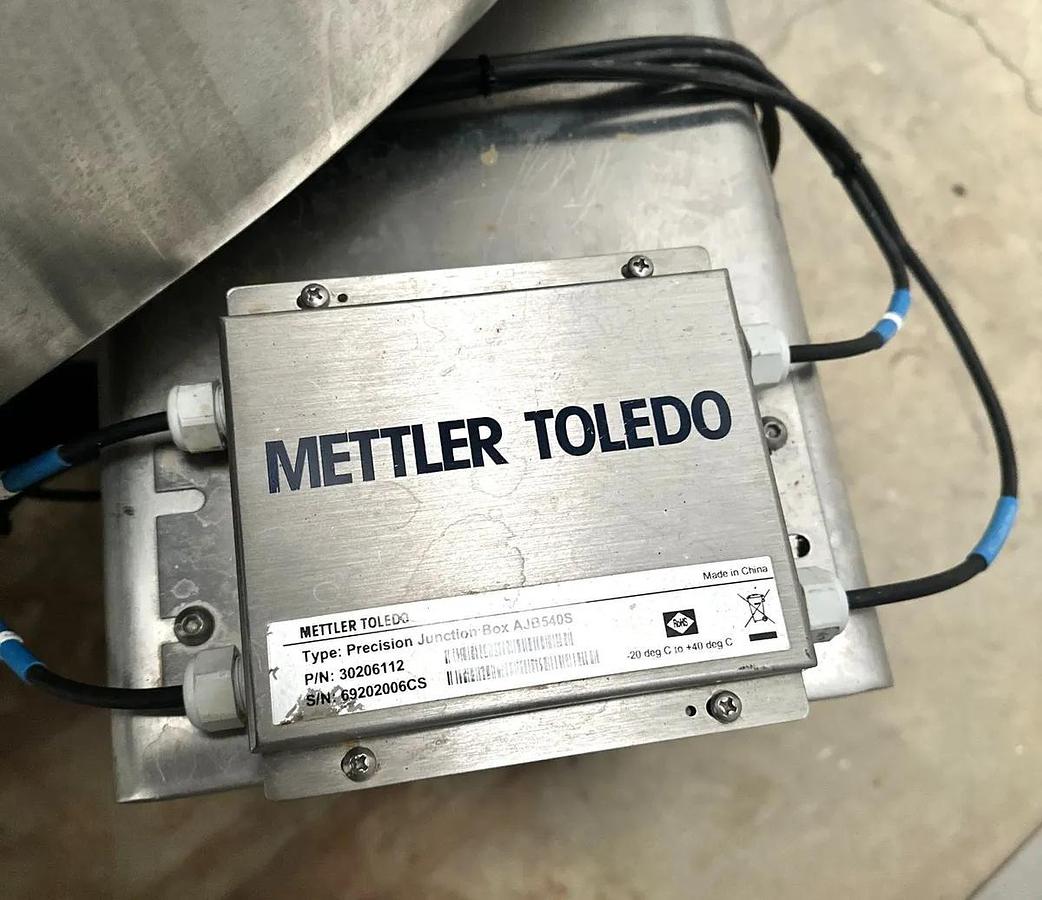 Used 600 GALLON A & B PROCESS SANITARY STAINLESS STEEL REACTOR / FERMENTER