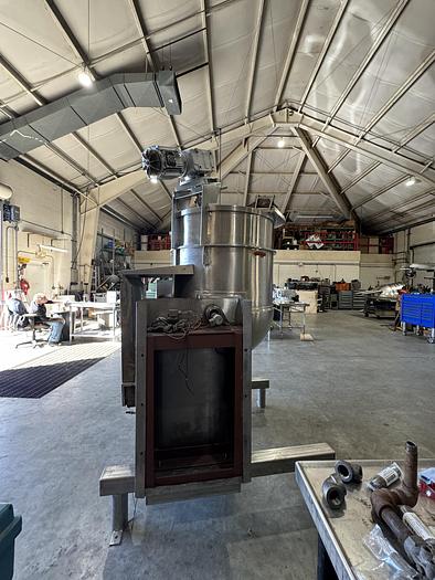 Refurbished 100 GALLON GROEN SELF CONTAINED - GAS FIRED KETTLE - SINGLE MOTION AGITATION - TILT