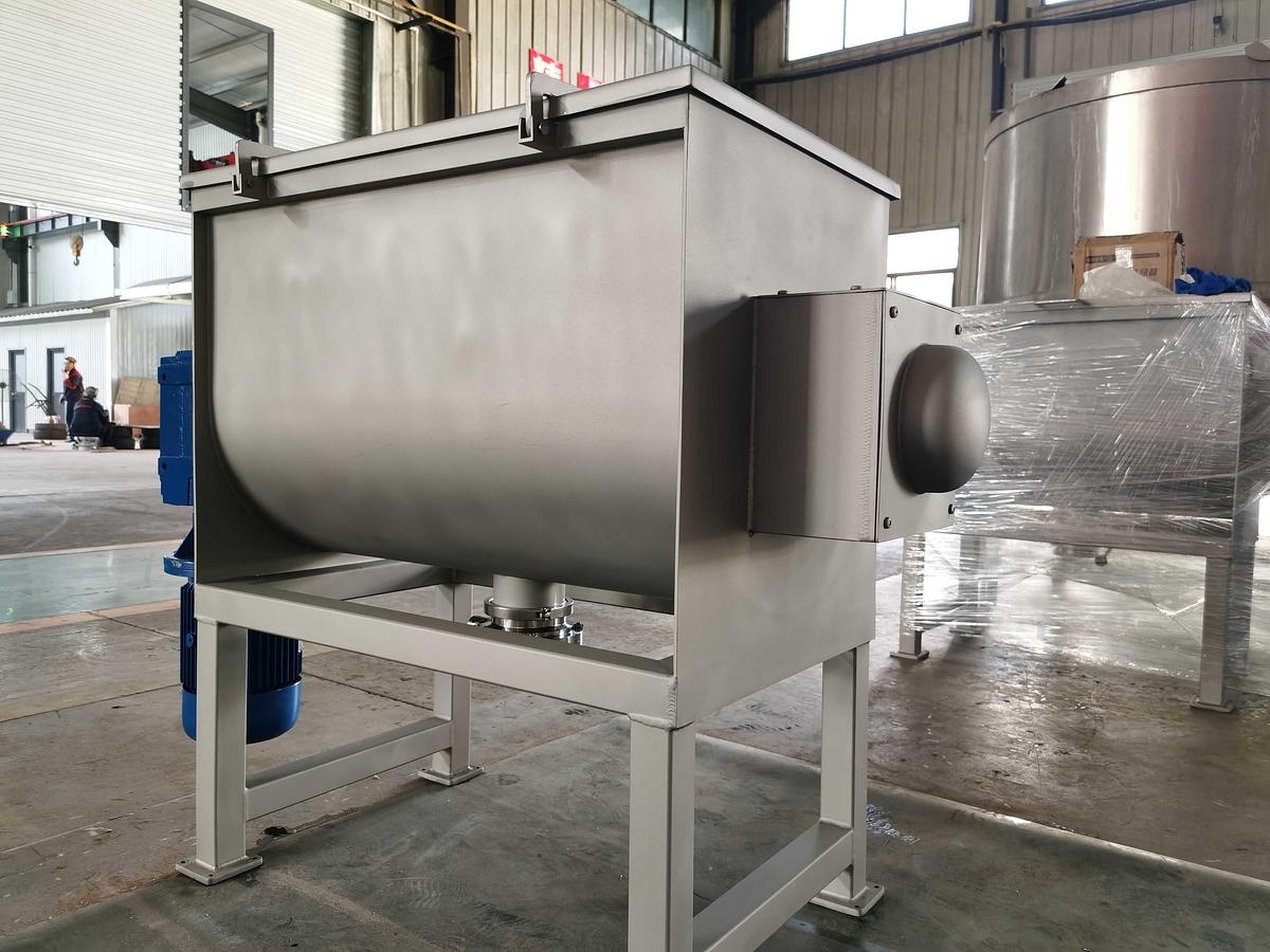 NEW 5 CU. FT. DOUBLE RIBBON BLENDER - S/S