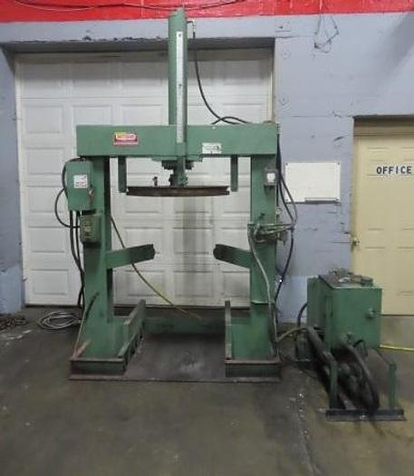 Used 150 GALLON MYERS TANK WITH DISCHARGE PRESS