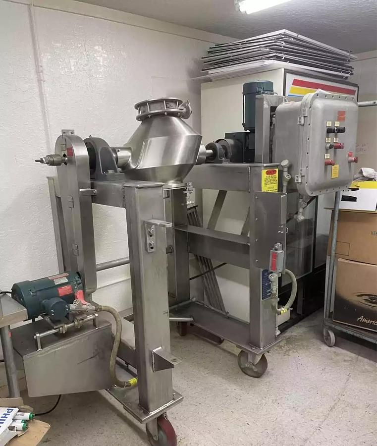 Used 1 CU. FT. GEMCO SLANT CONE BLENDER WITH INTENSIFIER BAR - S/S - 2 HP