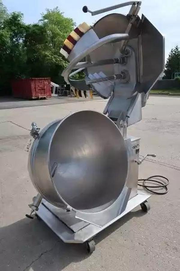 Used 60 GALLON SELF-CONTAINED (ELECTRIC) GROEN TWIN ACTION KETTLE WITH TILT