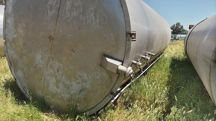 Used 8,600 GALLON S/S BULK STORAGE TANK