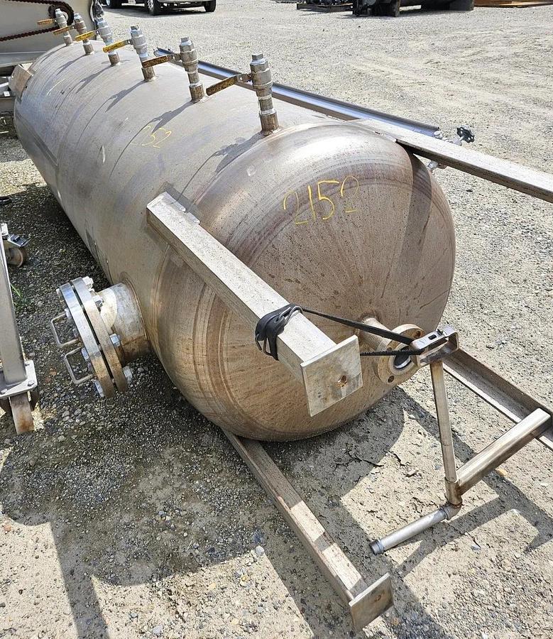 Used 450 GALLON VERTICAL VESSEL - T-316L S/S - 100 PSI/FV