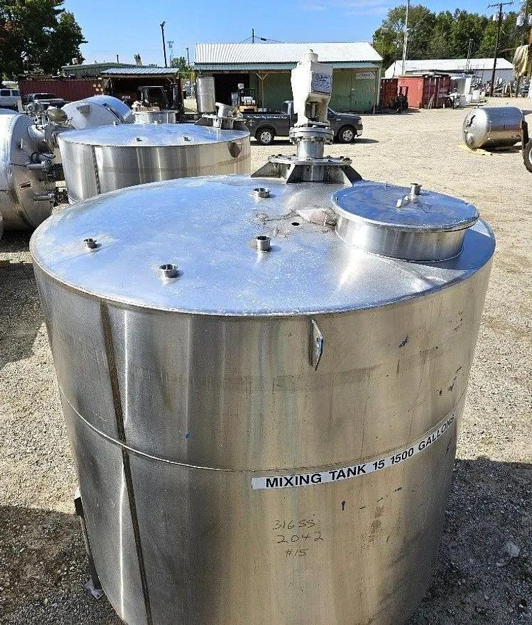 Used 1,500 GALLON MIX TANKS - S/S (2)