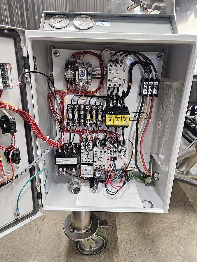 Used 50 GALLON LEE DOUBLE MOTION VACUUM KETTLE WITH MOKON HEATER