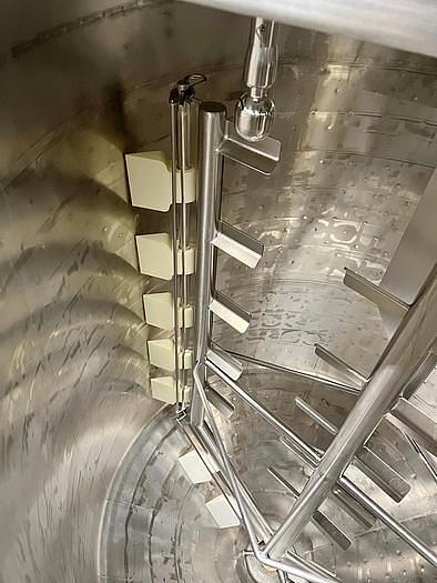 Used USED 300 GALLON JAKETED TANK S/S INSULATED WITH SCRAPE AGITATION