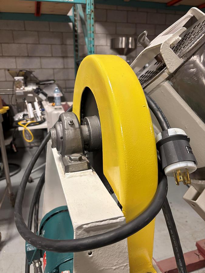 Used 2 CU. FT. P-K TWIN SHELL BLENDER - S/S - LIQUID/SOLIDS BAR