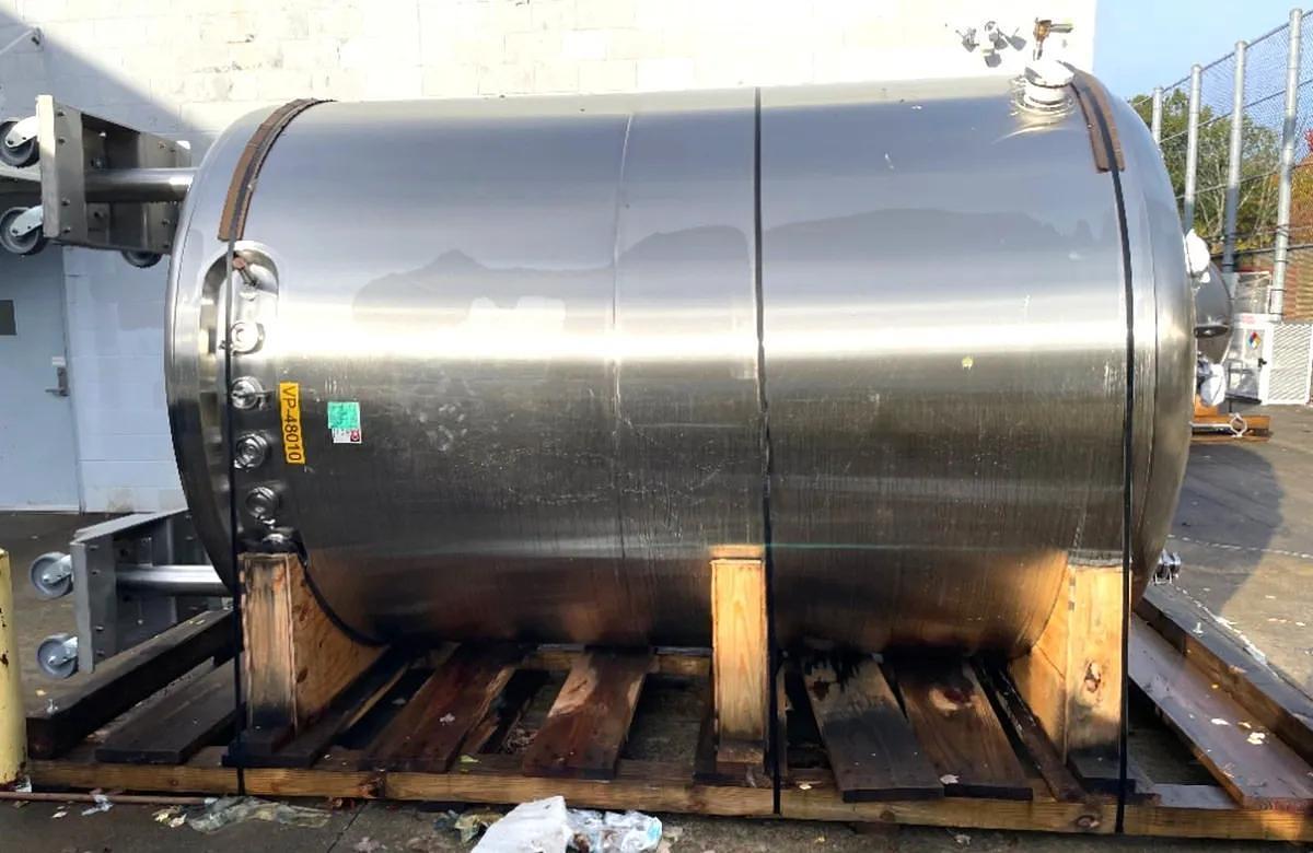 Used 2500 GALLON (9500 LITER) HOLLOWAY SANITARY 316L S/S REACTOR / FERMENTER