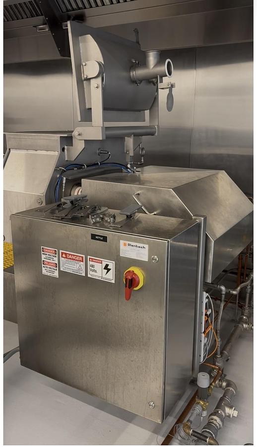 Used BLENTECH TP-15015 STAINLESS STEEL DUAL RIBBON JACKETED BLENDER/COOKER - 90 PSI