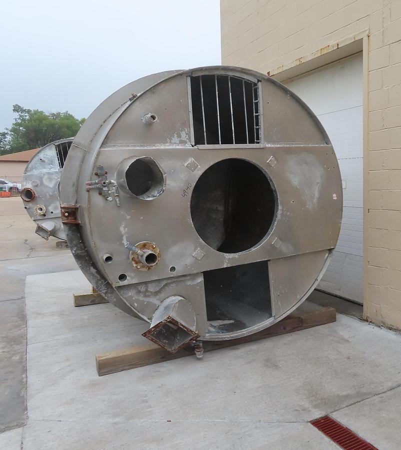 Used 3,000 GALLON MIX TANK WITH DISH BOTTOM - S/S