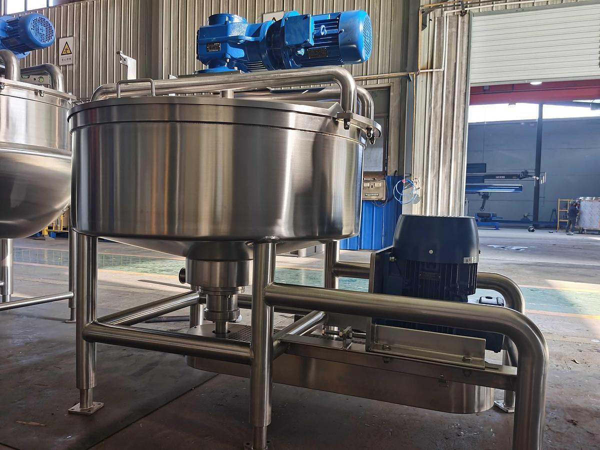 NEW 100 GALLON SINGLE SHELL LIQUIFIER WITH TOP AGITATOR