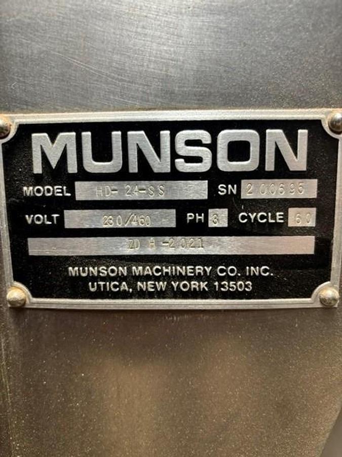 Used 24 CU. FT. MUNSON DOUBLE RIBBON BLENDER - S/S