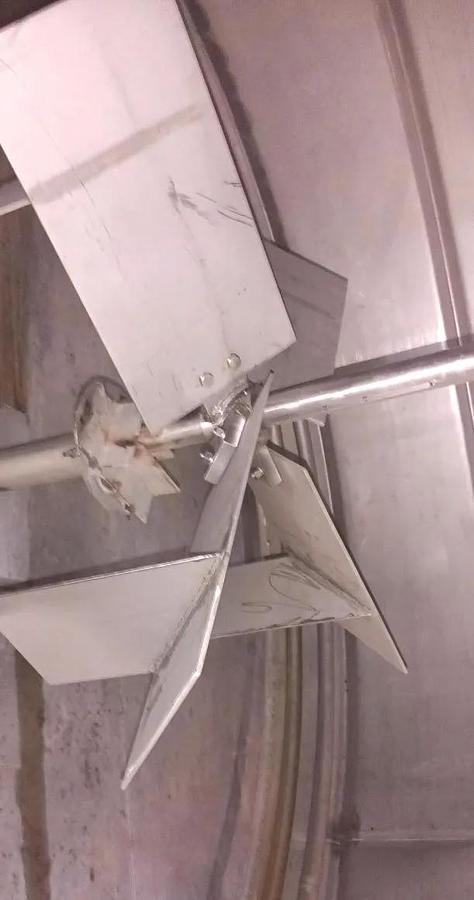 Used 12,000 GALLON ALLOY FAB VERTICAL MIX TANK WITH INTERNAL COILS - S/S