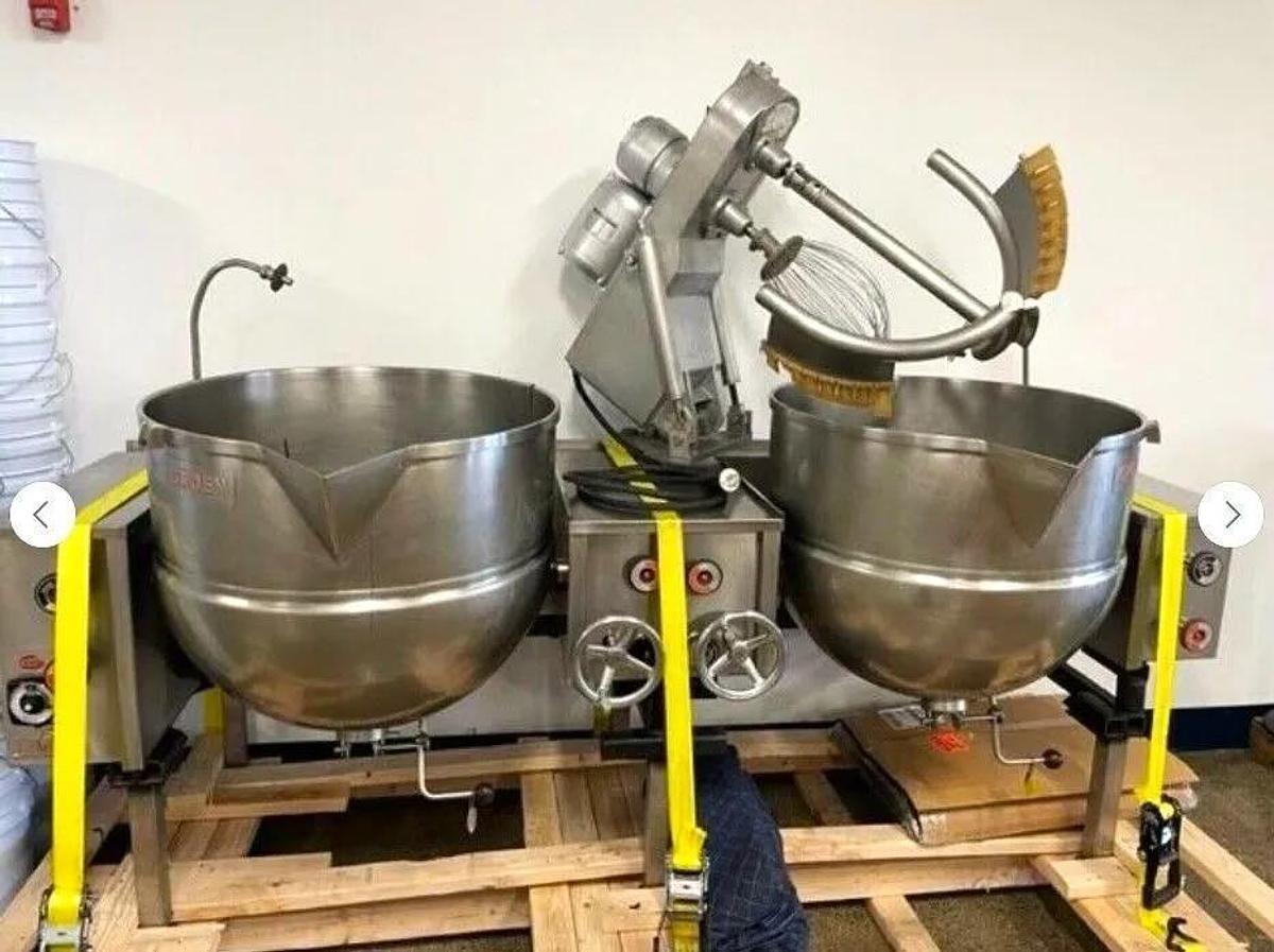 Used DUAL 60 GALLON GROEN TILTING AGITATED KETTLES - 25 PSI