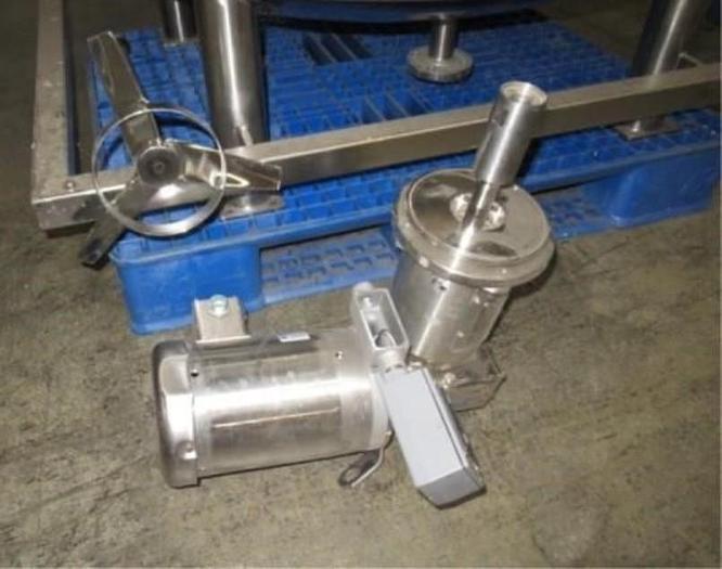 Used 264 GALLON (1000 LITER) PRECISION STAINLESS PHARMA GRADE REACTOR - 316L S/S - 40 PSI/FV INTERNAL - 100 PSI JACKET