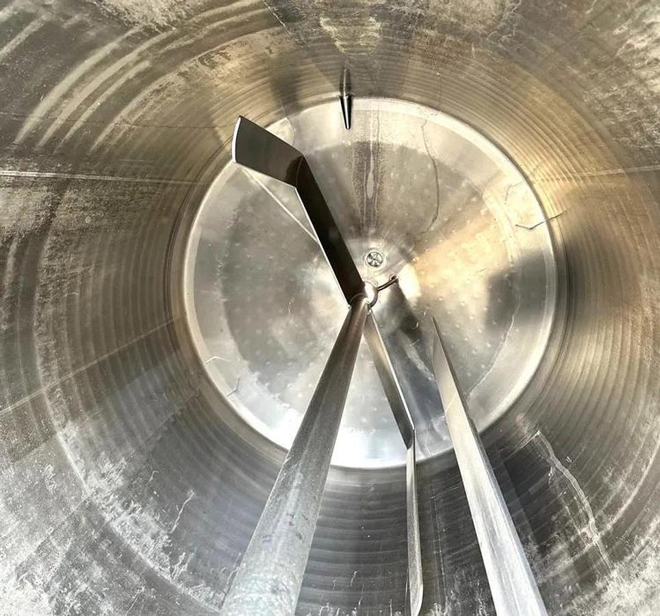 Used 600 GALLON WALKER JACKETED MIX TANK WITH SWEEP MIXER