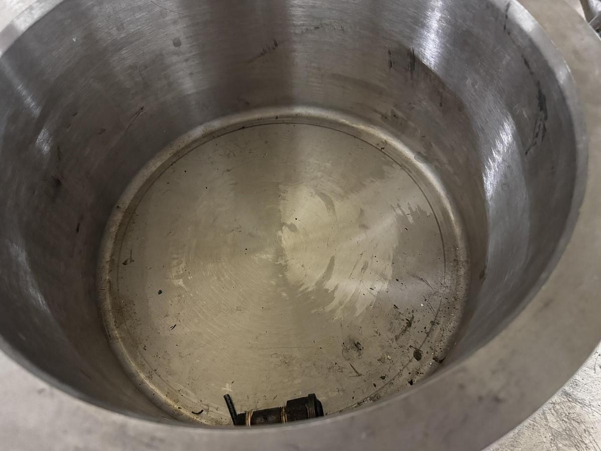 Used 4 GALLON ROSS DOUBLE PLANETARY MIXER - S/S - VACUUM - JACKETED