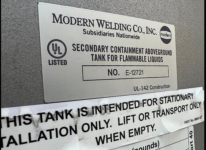 Used 4000 GALLON MODERN WELDING DOUBLE WALL VESSEL TANK S/S UL-142