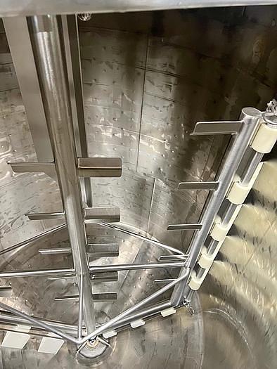 Used USED 300 GALLON JAKETED TANK S/S INSULATED WITH SCRAPE AGITATION