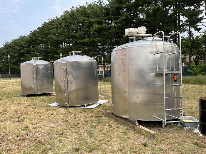 Used 1500 GALLON TANK MIX TANKS - SANITARY S/S (4 AVAIL - 2 WITH DRIVES, 2 WITHOUT)