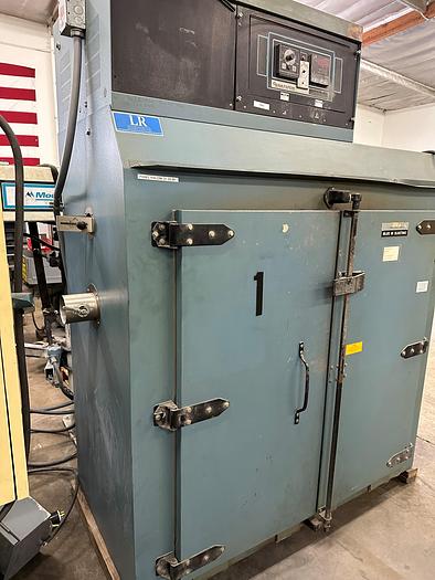 Used 48″ W X 24″ D X 48″ H BLUE M OVEN – MODEL DCRI-326G-ST-350 – 316 DEG C / 600 DEG. F