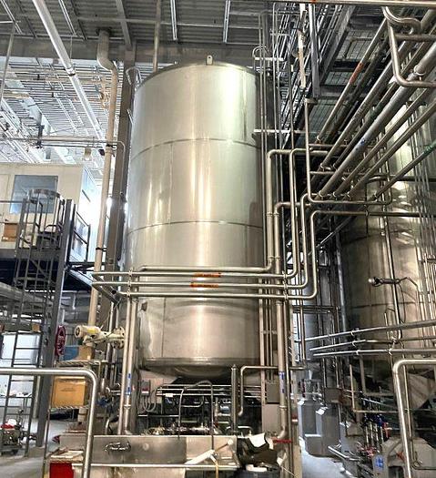 11,500 GALLON MIX TANK WITH DISH BOTTOM S/S