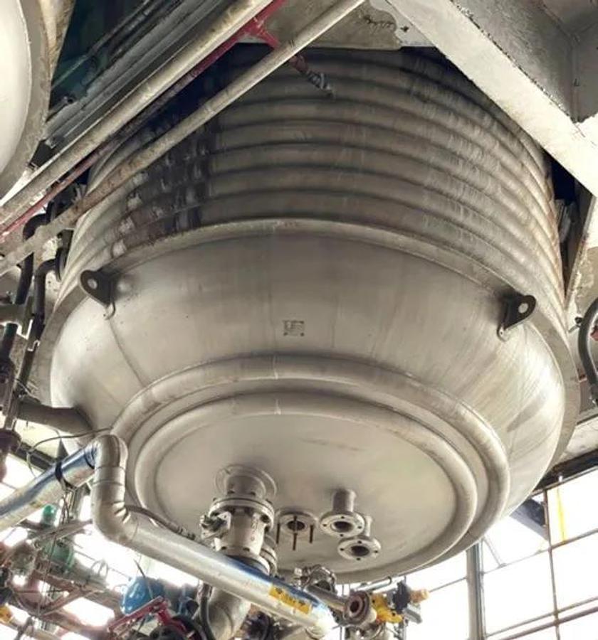 Used (2) 3,000 GALLON ALLOY 20 AND STAINLESS STEEL REACTOR VESSEL WITH HALF PIPE JACKET AND MIXER