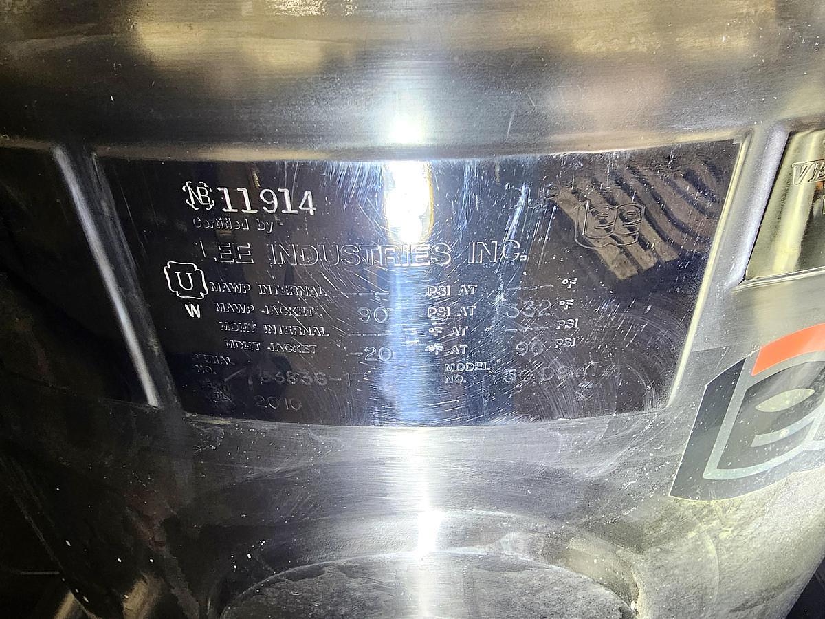 Used 50 GALLON LEE DOUBLE MOTION VACUUM KETTLE WITH MOKON HEATER