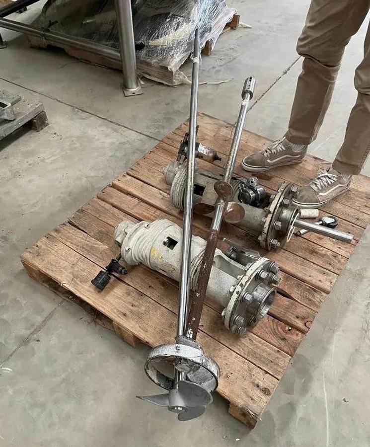 Used 550 GALLON (2100 LITER) PRECISION STAINLESS VACUUM MIX TANK - 316L S/S