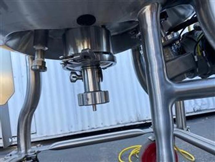 Used USED 100 LITE STAINLESS TECHNOLOGIES LIGHTNIN MIXER WITH REACTOR