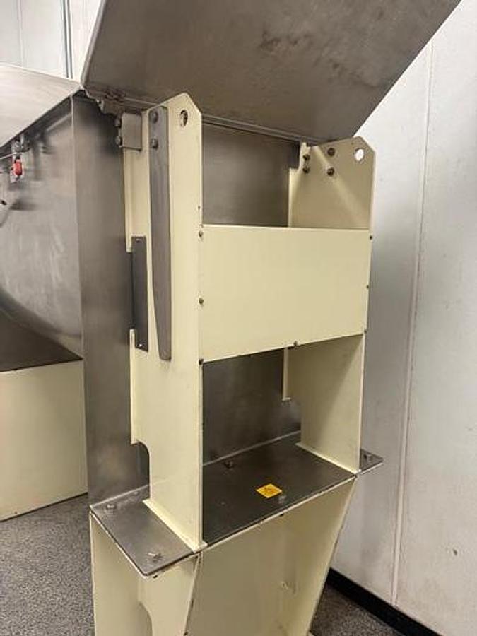 Used 25 CU. FT. ROSS DOUBLE RIBBON BLENDER - S/S