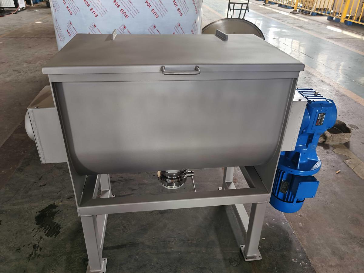 NEW SANITARY DOUBLE RIBBON BLENDERS - FROM 1 TO 300 CU. FT.