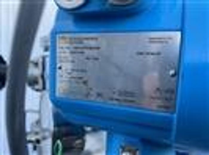 Used USED 100 LITE STAINLESS TECHNOLOGIES LIGHTNIN MIXER WITH REACTOR