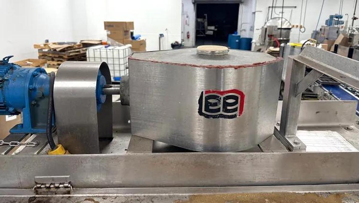 Used 300 GALLON LEE DOUBLE MOTION KETTLE - S/S - 90 PSI JACKET