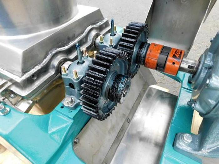 Used FITZPATRICK TWIN ROLL GUILO RIVER ROTARY SIZE REDUCATION MILL