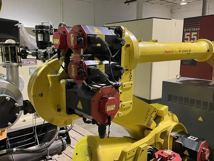 Used FANUC R2000IB/125L ROBOT WITH RJ3iC(R30iA) CONTROL, NEVER USED
